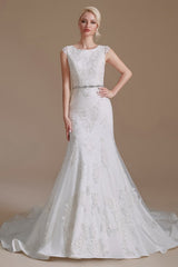 White Sleeveless Mermaid Wedding Dress Floral Lace Bridal Dress wit Belt