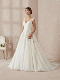 Women Sleeveless White Long Wedding Dress With Lace Appliques